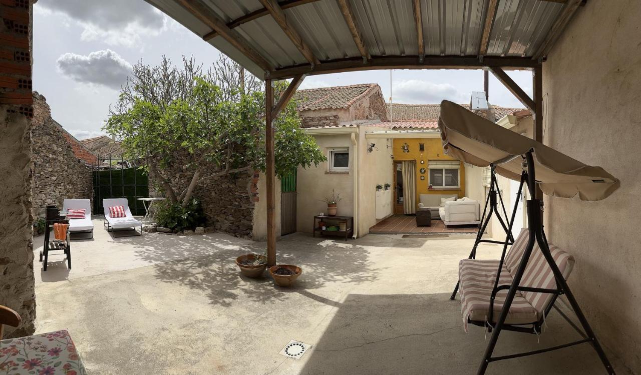 Vila San Isidro Miguelanez Exteriér fotografie