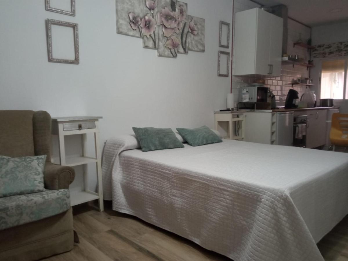 Vila San Isidro Miguelanez Exteriér fotografie
